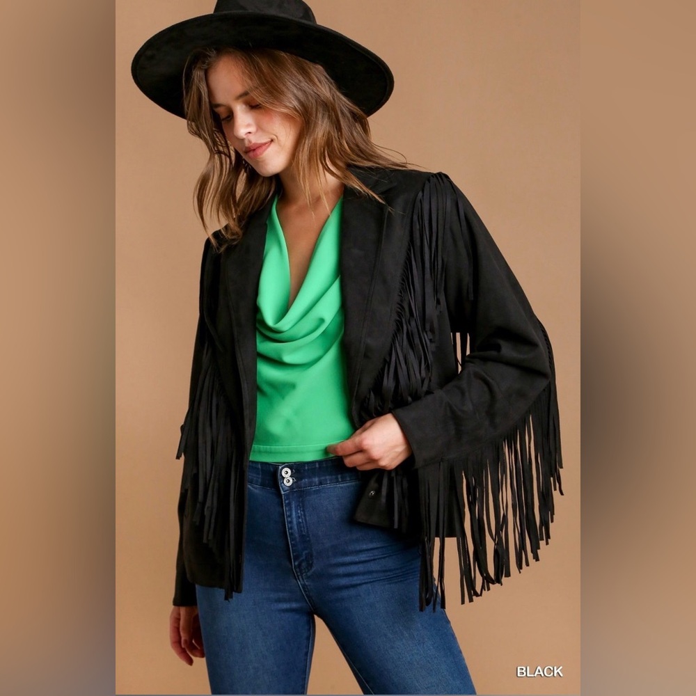 201🌟Umgee Black Faux Suede
Fringe Jacket🌟NWT